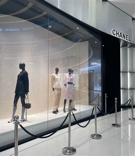 how to get a job at chanel|chanel linkedin.